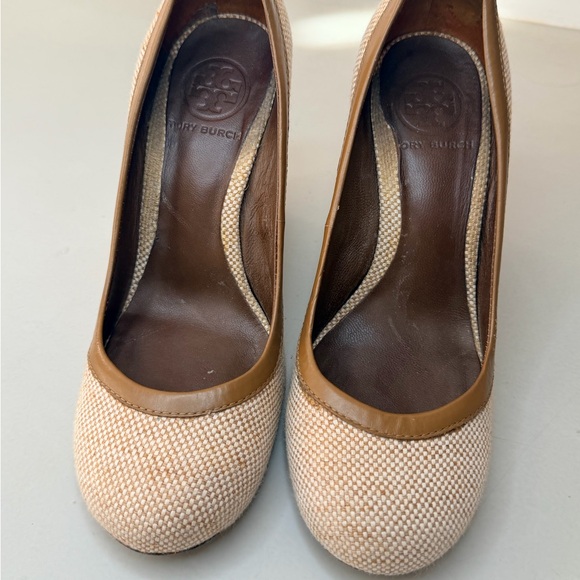 Tory Burch Brown and Cream Woven Wedges - Picture 5 of 15